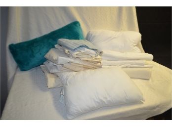 (#328) Bedding, Accent Pillow