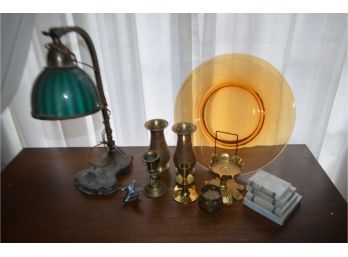 (#41) Vintage Table Lamp (shade Damaged), Brass Decor, Amber Plate (see Details)
