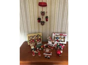 (#103a) Vintage Christmas Glass & Plastic Ornaments, Santa, Nut Shell Mice