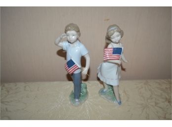 (#51) Lladro  Boy And Girl American Flag Salute (2)