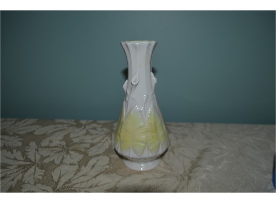 (#22) Belleek Vase