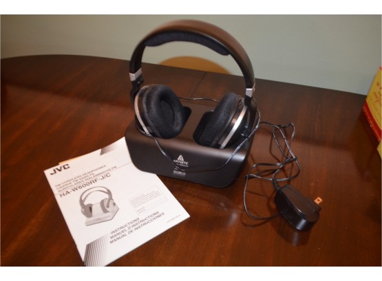 (#157) JVC Cordless Headphone HA-W600RF J/C - Not Tested