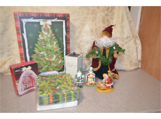 (#174) Santa Tree Topper, Mikasa Glass Decor, Gift Box, Christmas Figurines (3),