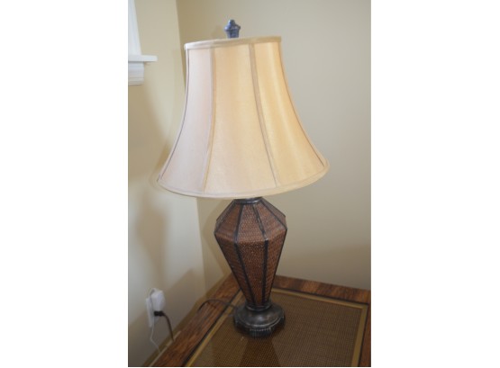 (#104) Rattan Base Table Lamp