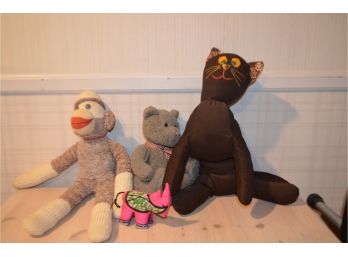 (#176) Basket With Stuffed Animals (sock Monkey, Cat, Bea)