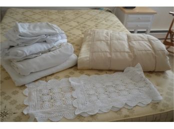 (#87) Full Size Bed Linens And Blanket