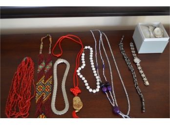 (#130) Assortment Of Necklaces