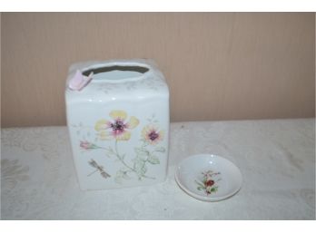(#5) Lenox Butterfly Tissue Box With Trinket Tray