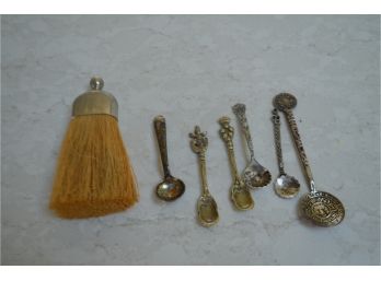 (#43) Assortment Of Spoons And Brush