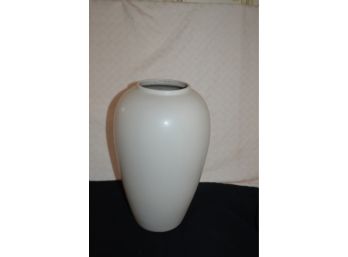 (#4) Cream Haeger Vase 13'H