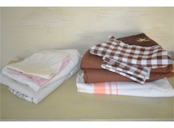 (#127) Table Cloth Linens