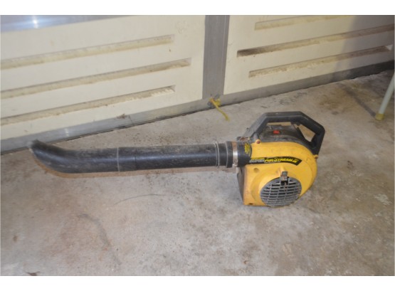 McCulloch Air Streamer IV Gas Leaf Blower - Not Tested