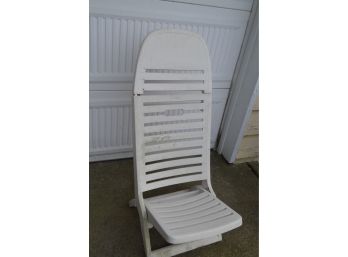 Plastic Low Foldable Lawn Chair