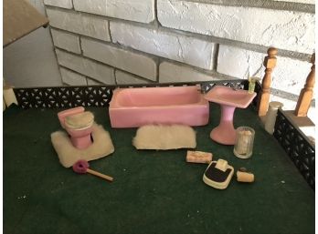 (#308) Vintage Doll House Furniture: Bathroom Set  With Sink, Tub ,Toilet  With Accessories