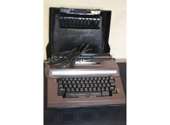 (#71) Vintage Electric Brother Typewriter