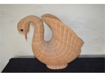 (#91) Large Wicker Duck Basket Decor