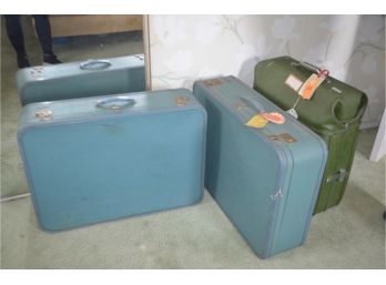 (#146) Vintage Luggage Set (3)