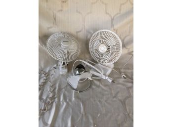 (#342)  3- Small Desk Fans For College/office/home Windmere Clip On Fan Brookstone