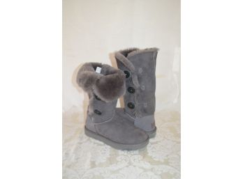 (#254) Ugg High Boots Size 9 - Like New