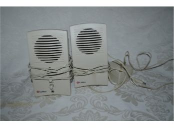 (#124) Labtec Computer Speakers (2) Not Tested