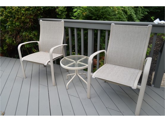 Cast Aluminum 2 Side Sitting Chairs With Side Table