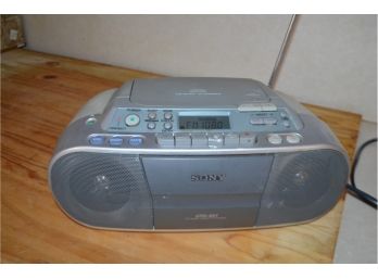 Sony Radio CD Player - Works