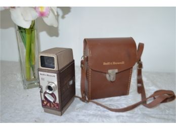 (#146) Vintage Bell & Howell Movie Camera 10MM 2.3 Super Comat 252 E-19955 1