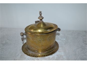 (#7) Brass Moroccan Trinket Box 5'wx6'H