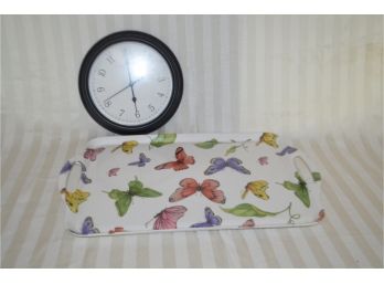 (#38) Plastic Tray And Battery Operated Wall Clock