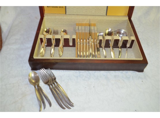 (#69B) Rogers 1847 Flatware Set And Serving Pieces - See Details