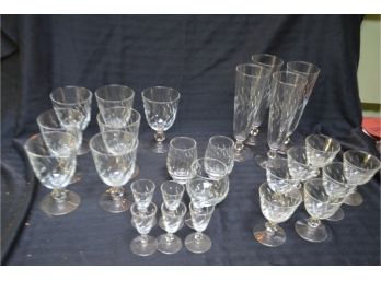 (#20) Assortment Of Glasses And Beer Glasses