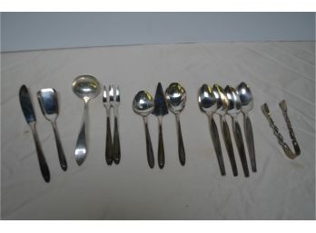 (#27) Assortment Of Spoons