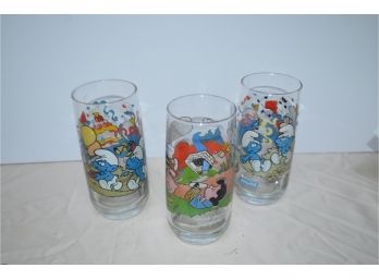 (#30) Glass Snoppy And Smurf