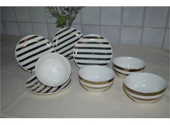 (#8) Nicole Miller Serves Of 4 Dessert Set Home Porcelain With Metallic Accent