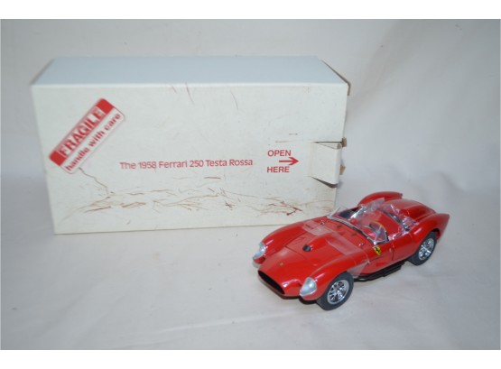 (#61) 1958 Ferrari Danbury Mint Die Cast 1/24 Scale In Box