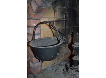 Hearth Cooking Fireplace Wrought Iron Crane Cast Iron Deep Dutch Oven