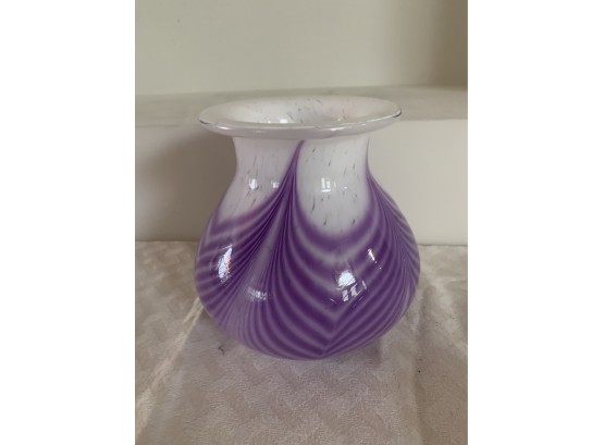 (#101) Larson Crystal Lavender / White Vase 6'H