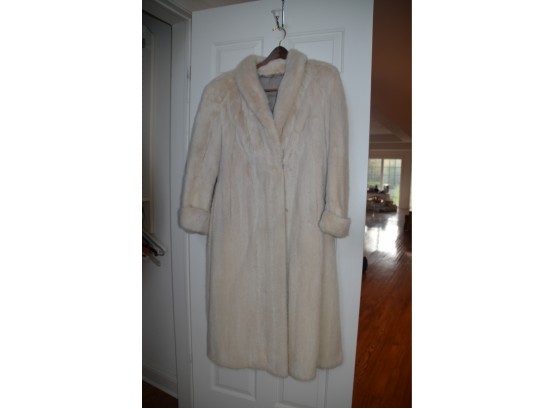(#213) Mink Fur White Coat Size Large