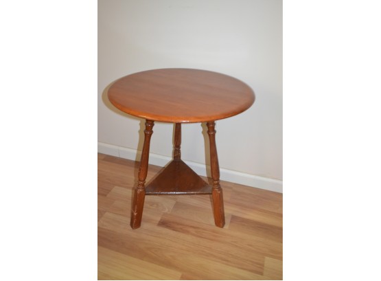 Wood Side Accent End Table - See Description