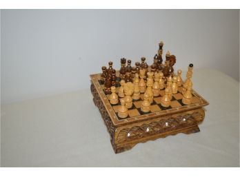 (#25) Wooden Checker Game Set In Storage Box 32 Pieces