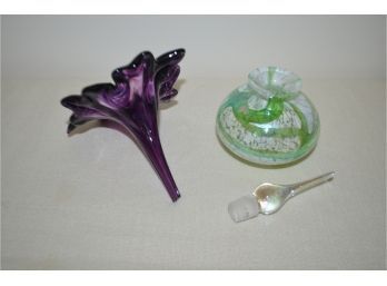 (#18) Green Perfume Bottle And Purple Glass Flower-stem Broken
