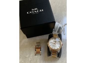 (#20) Coach Watch Works With Box (has Extra Links) OE12R 0770