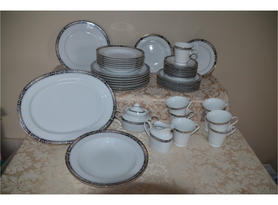 (#18) Home Beautiful MA103 Cotillion Fine China Set With Storage Bags - See Details