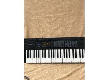 (#113) Radio Shack Concertmake Keyboard,9V  800mA
