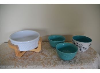 (#62) Ceramic Bowls (4)