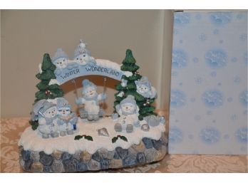 (#28) Resin Musical Christmas Winter Wonderland With Box