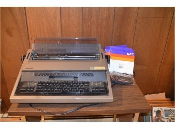 (#52) Vintage Panasonic Typewriter KX-E603W Works With Table And 4 Replacement Ribbons
