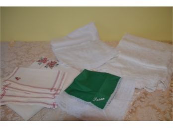 (#20) Assortment Of Linens (5) Table Clothes, Napkins, 1 Sq Lace Dollie,