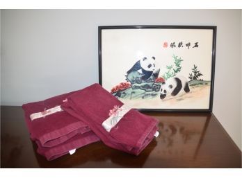(#28) Panda Lacquered Picture And Bath Towels