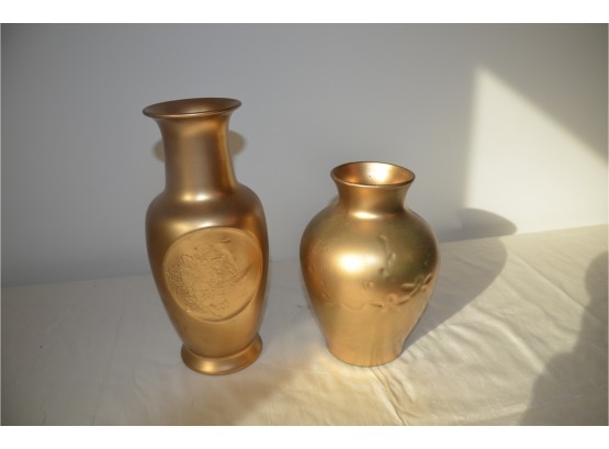(#35) Pair Of Gold Japan Ceramic Vases
